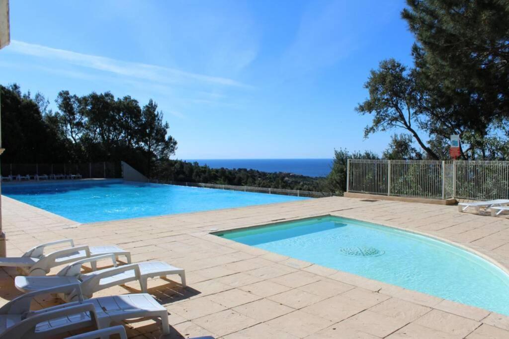 Tres Bel Appartement T3 Avec Splendide Vue Mer Les Issambres Buitenkant foto