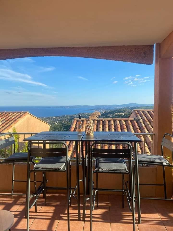 Tres Bel Appartement T3 Avec Splendide Vue Mer Les Issambres Buitenkant foto